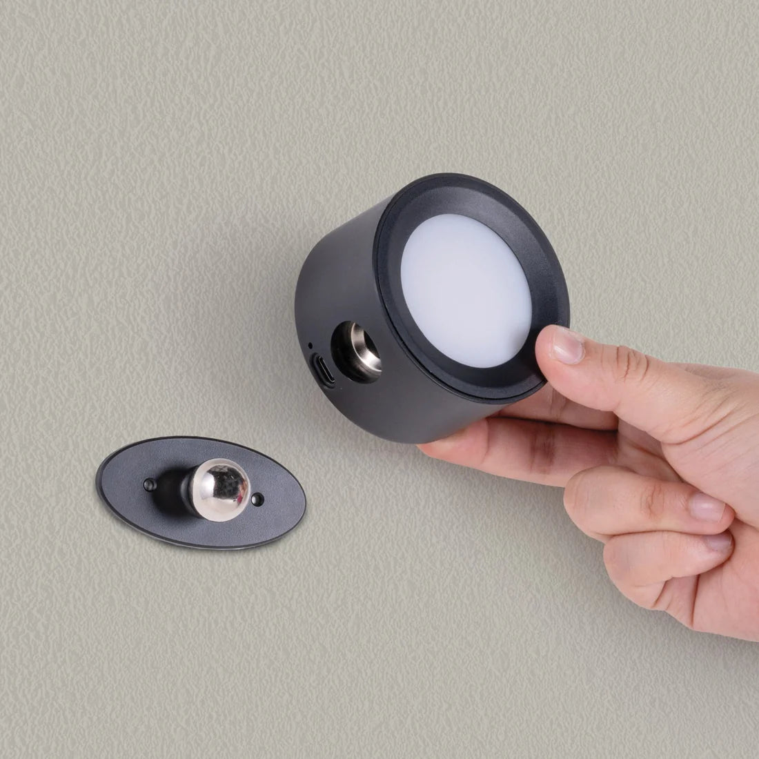 Rotating Cordless Light