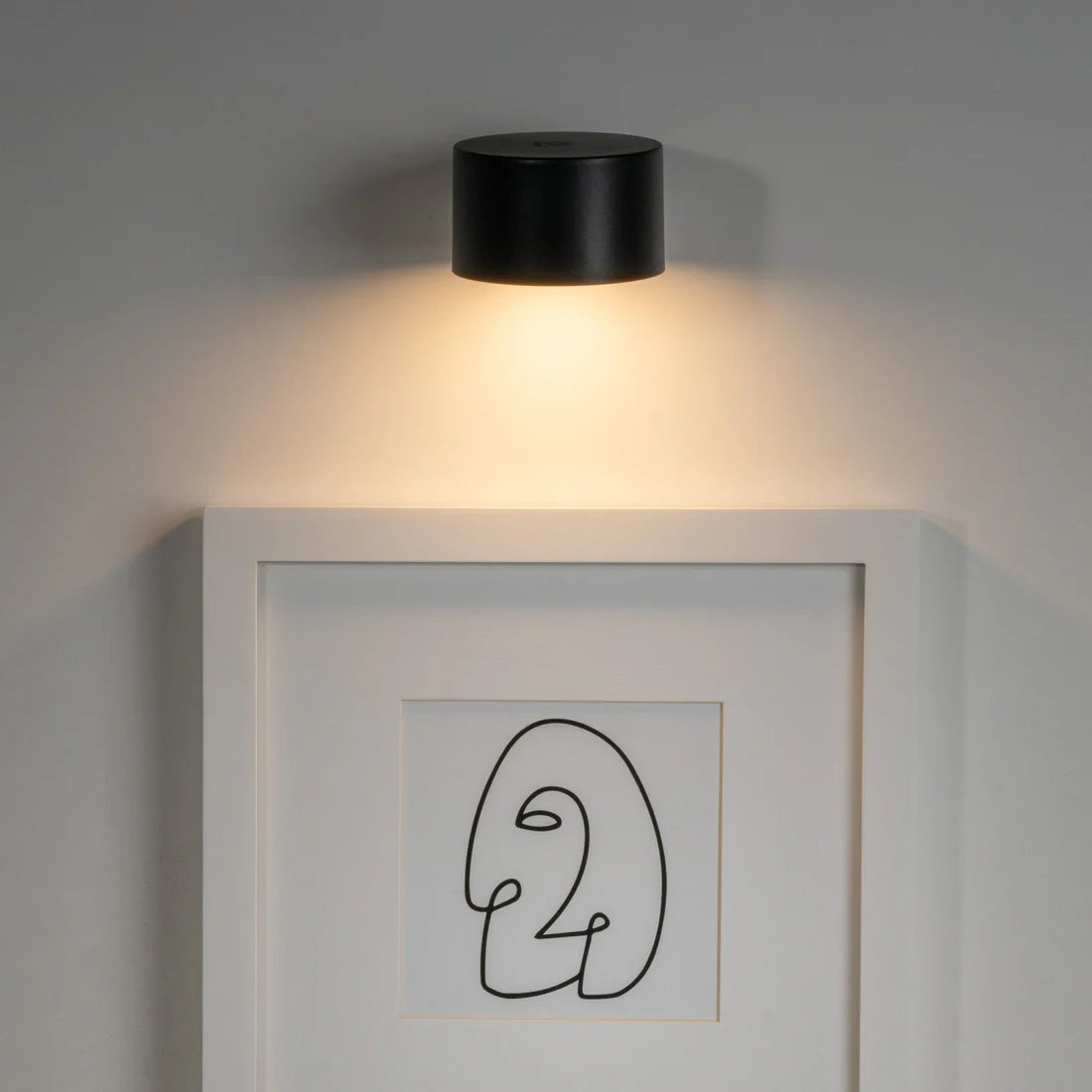 Rotating Cordless Light